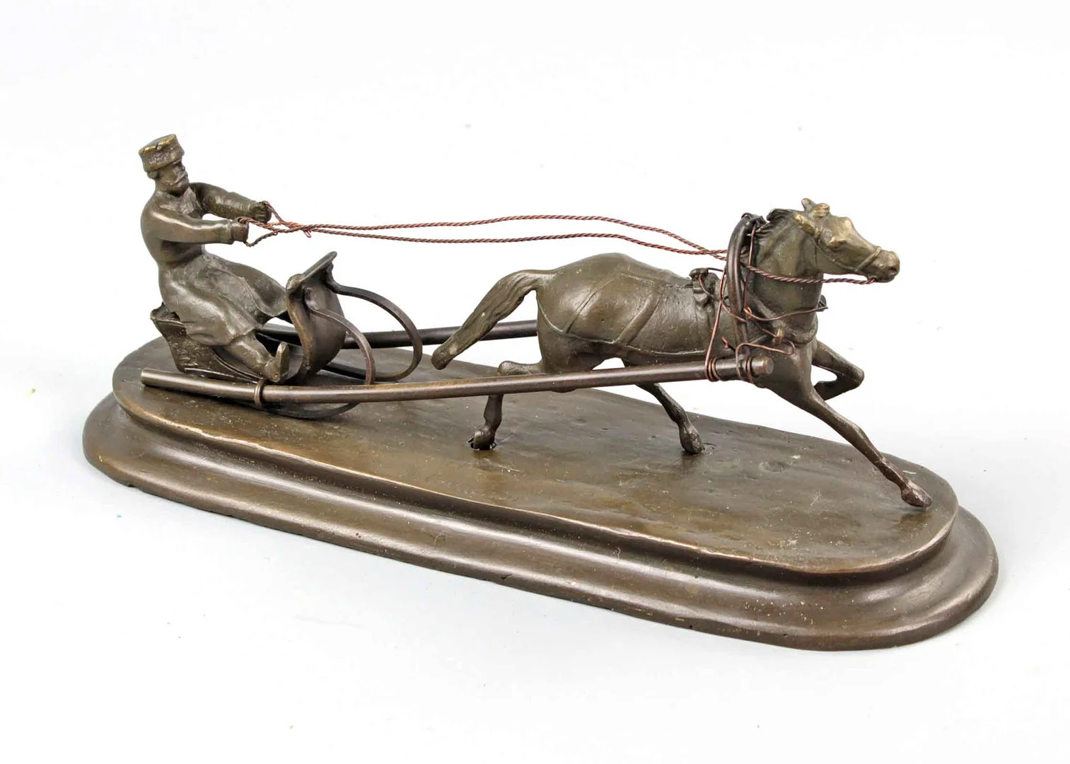 Schlittenfahrt, Bronze. — Sculptures & Bronzes — Auktionshaus Bossard