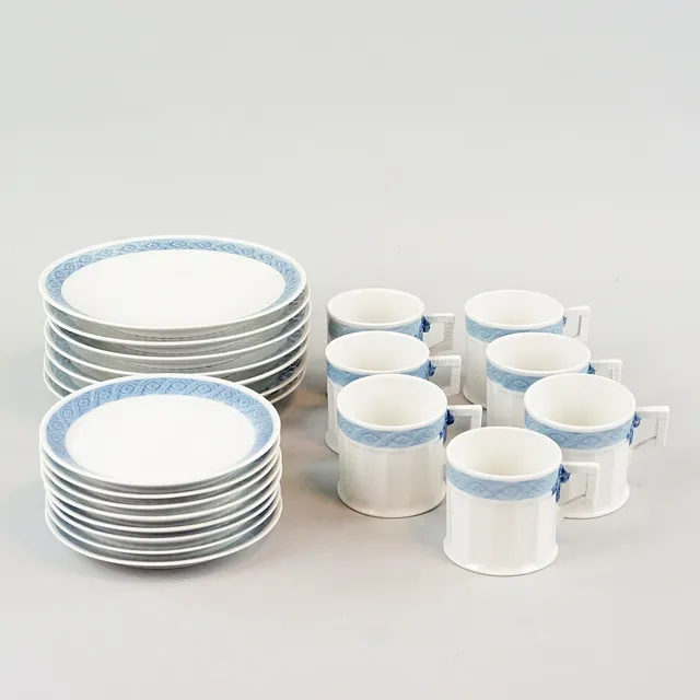 ARNOLD KROGH, 1856-1931, kaffeservis, 14 delar, porslin, "Blå Vifte", Royal Copenhagen, Danmark.