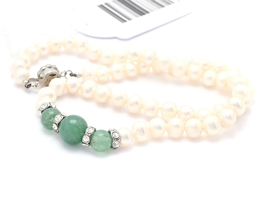 Pärlcollier sötvattenspärlor med gröna stenar och lås stål 41cm — Smycken/Halskedja — Kaplans