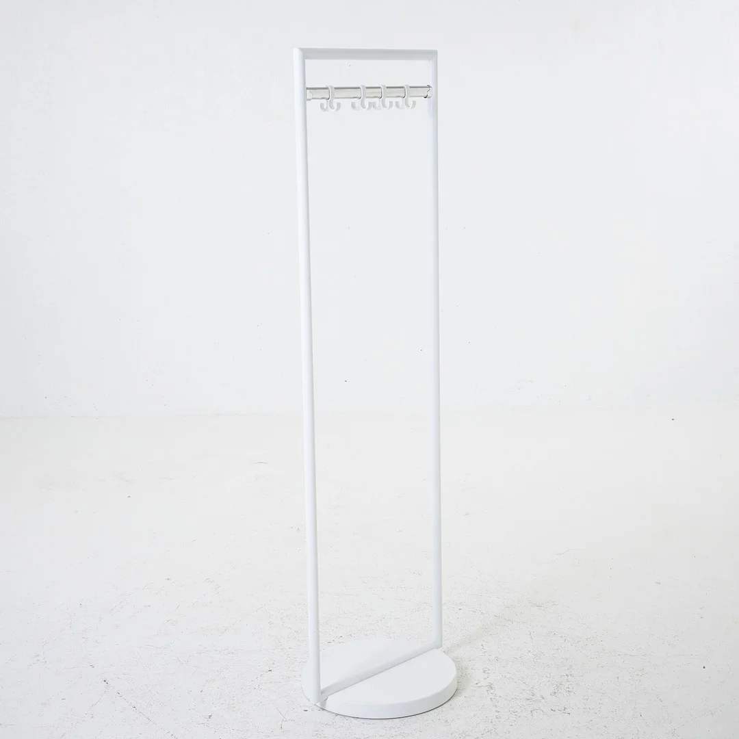 ANYA SEBTON (FÖDD 1966). "Add", Klädhängare / Coatstand / Rumsavdelare, Lammhult. — Other — Stockholms Auktionsverk Magasin 5