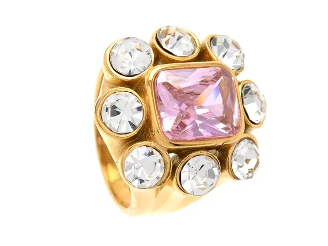 RING, förgyllt stål, cubic zirkoner, stl 17,00 mm.