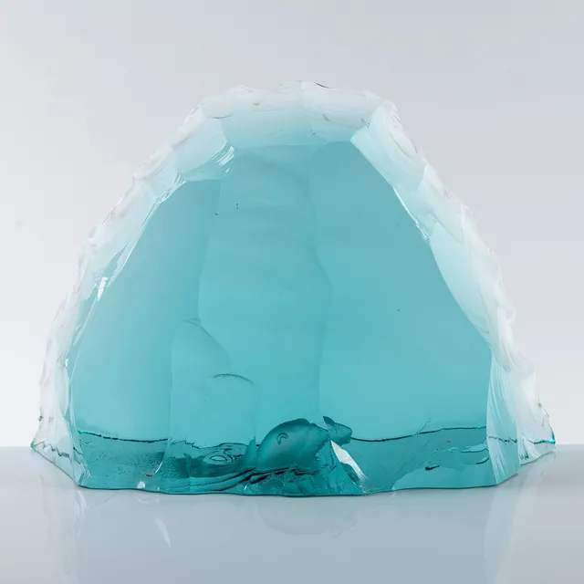 VICKE LINDSTRAND. skulptur, isbjörn, numrerad och signerad, Kosta.