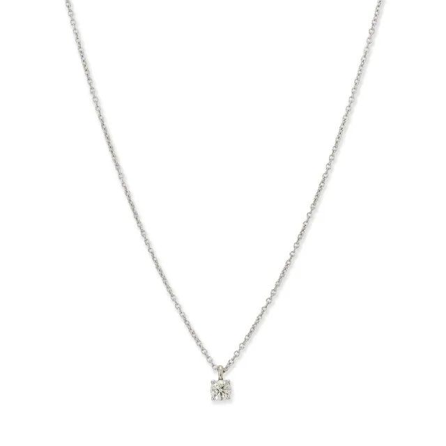 A “Solitaire” necklace set with a brilliant-cut diamond weighing app. 0.17 ct, mounted in platinum. Colour: H. Clarity: SI. Weight app. 2.3 g. Pendant incl. eye-let L. 6 mm. L. 40 cm.