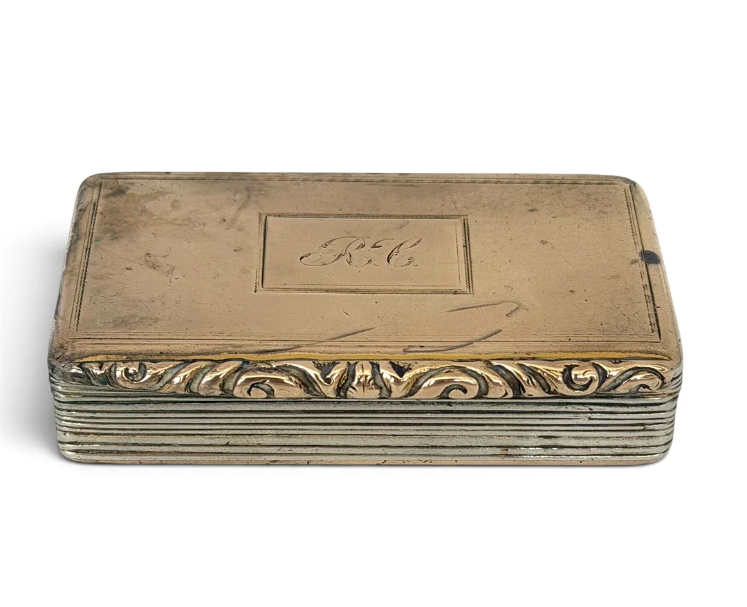GEORGE III SILVER GILT SNUFF BOX. — Silver — Griffin’s Auctioneers