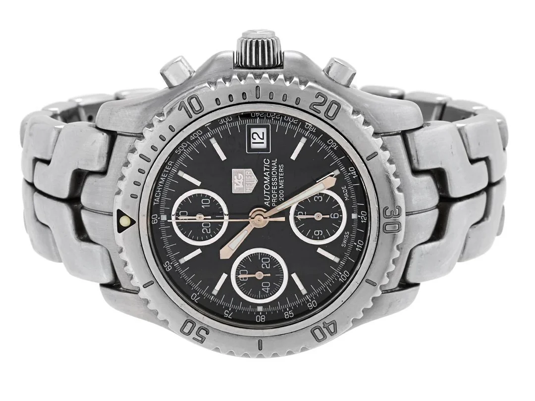 TAG HEUER, Link, Professional (200 Meters), "Tachymeter", Cal ETA 7750, Serie nr. AG8017, Ref nr. CT2111.BA0550, Boett nr. CT2111, kronograf, herrur, 41 mm, stål, automatisk, safirglas, datum, skadad urtavla, integrerad originallänk, viklås, Ref nr. BA0550-G-B2, längd 180 mm, ca 2000. — Klockor/Tag Heuer — Kaplans