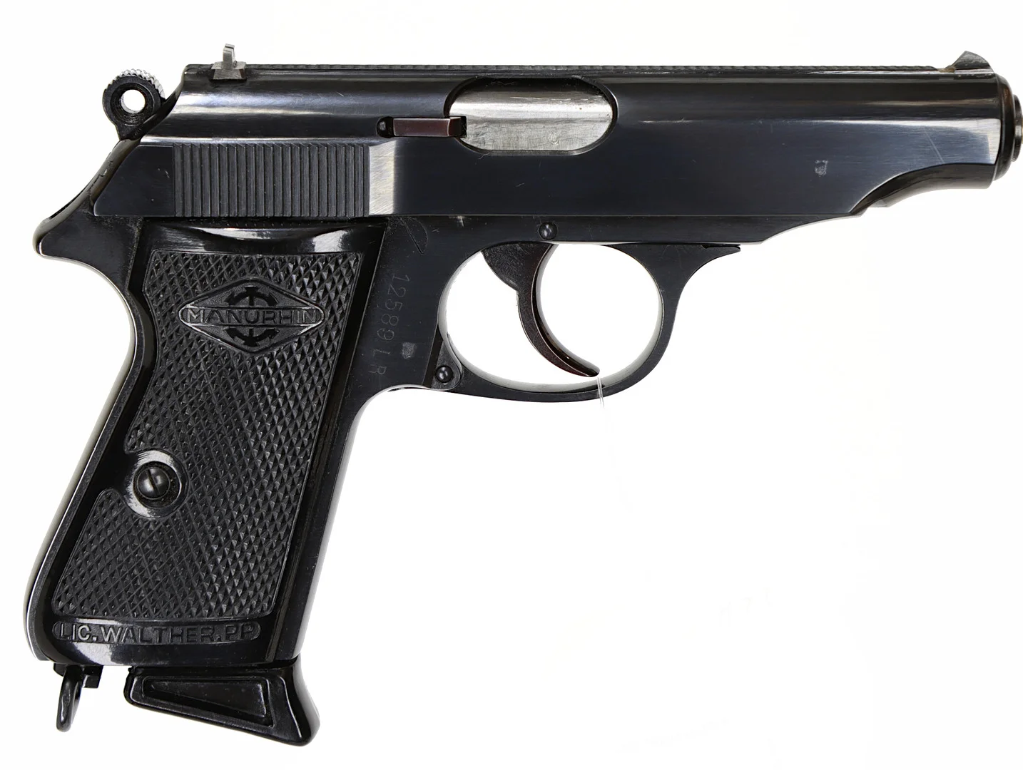 23. PISTOL, fransk, Halvautomatisk, fabrikat Manurihn, modell PP, kaliber .22LR, tillv.nr 12589, se-nr SE0118615. — Pistols — Walter Borg