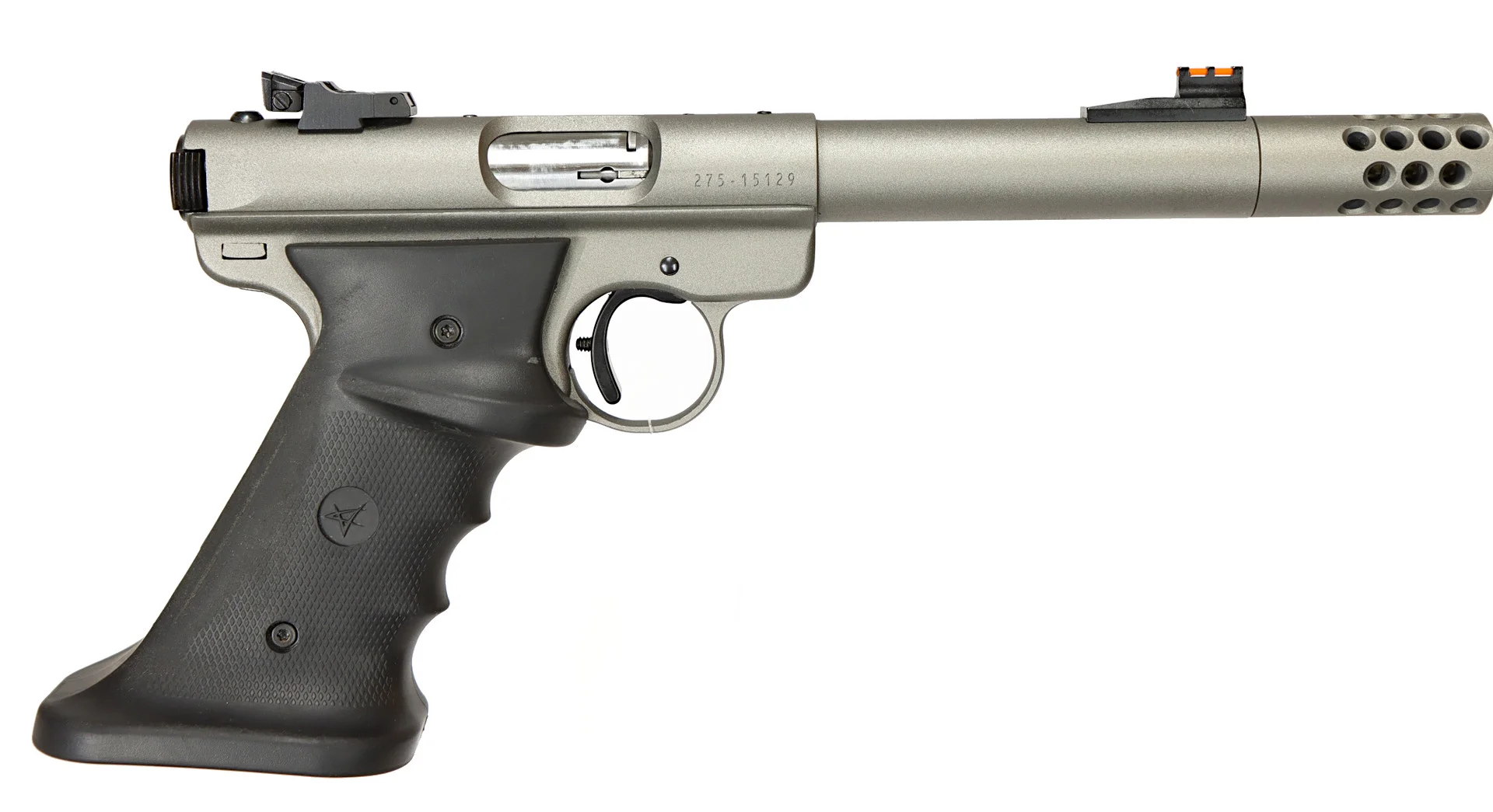 PISTOL, Halvautomatisk, fabrikat Ruger, modell Mark III Target, kaliber .22LR, tillv.nr 275-15129, se-nr SE2582307. — Pistols — Walter Borg