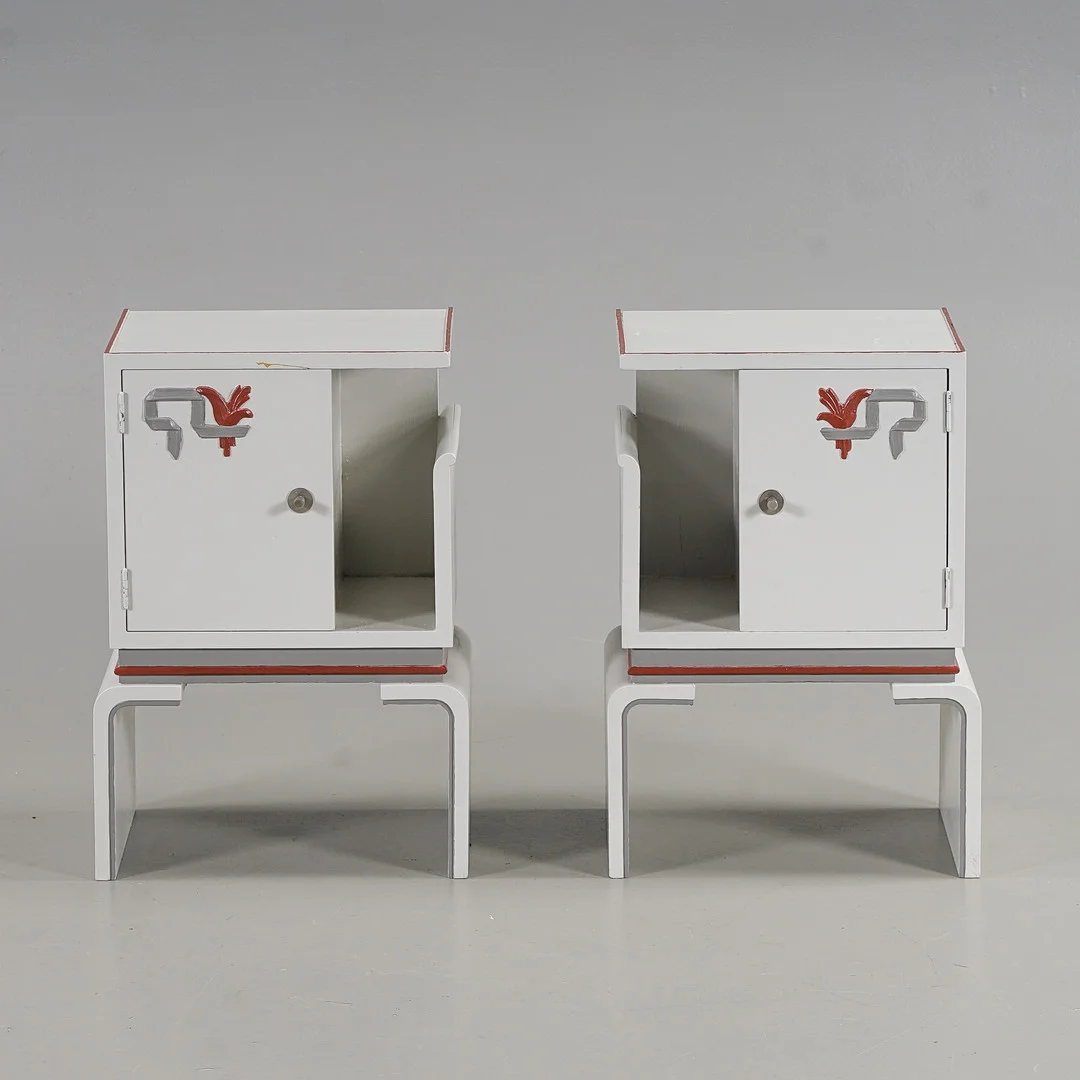 SÄNGBORD 1 par, Art Deco, Gråmålade, 1930-tal. — Tables — Karlstad Hammarö Auktionsverk