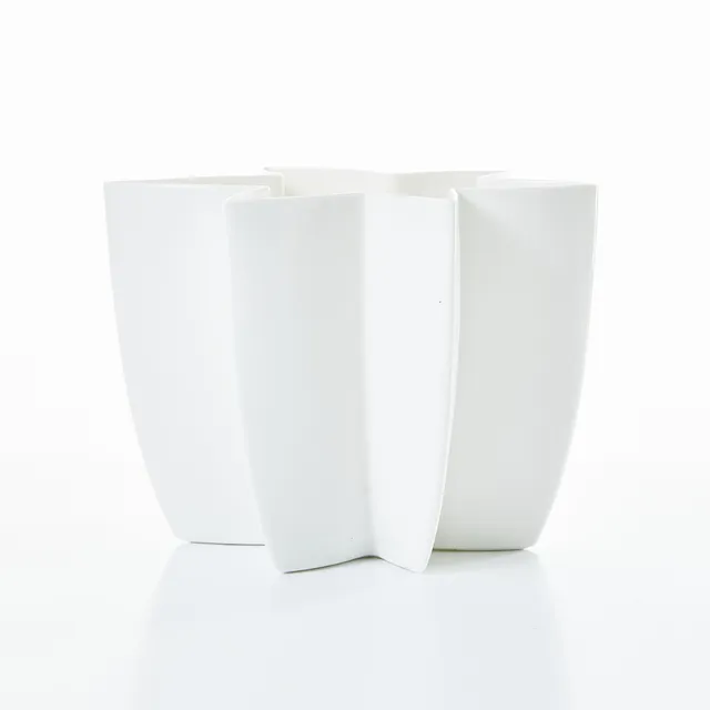 HEIKKI ORVOLA. "Carambola", vas, Arabia, Finland, porslin, märkt Pro Arte 1996.