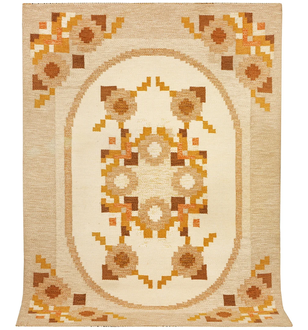 INGEGERD SILOW. Matta, röllakan, 231x167 cm. — European Carpets & Textiles — Formstad Auktioner