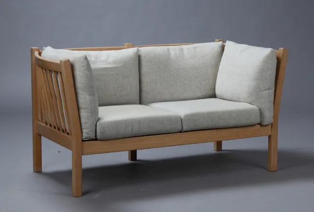 Andreas Hansen. To pers. sofa af bøg.