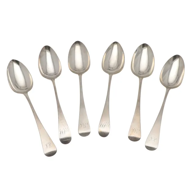SIX GEORGE III SILVER OLD ENGLISH PATTERN TABLE SPOONS.