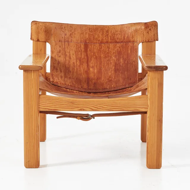 KARIN MOBRING. "Natura", fåtölj, IKEA, 1970-tal, stomme i furu, sits i naturfärgat läder.