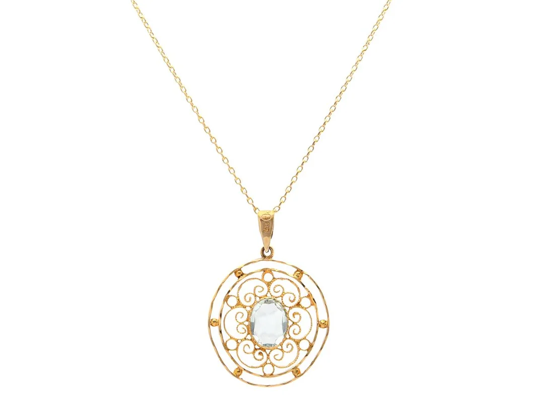 HÄNGE/KEDJA, 18K guld, ovalslipad akvamarin, längd kedja 41 cm, vikt 3,2 g. — Smycken/Hänge med kedja — Kaplans