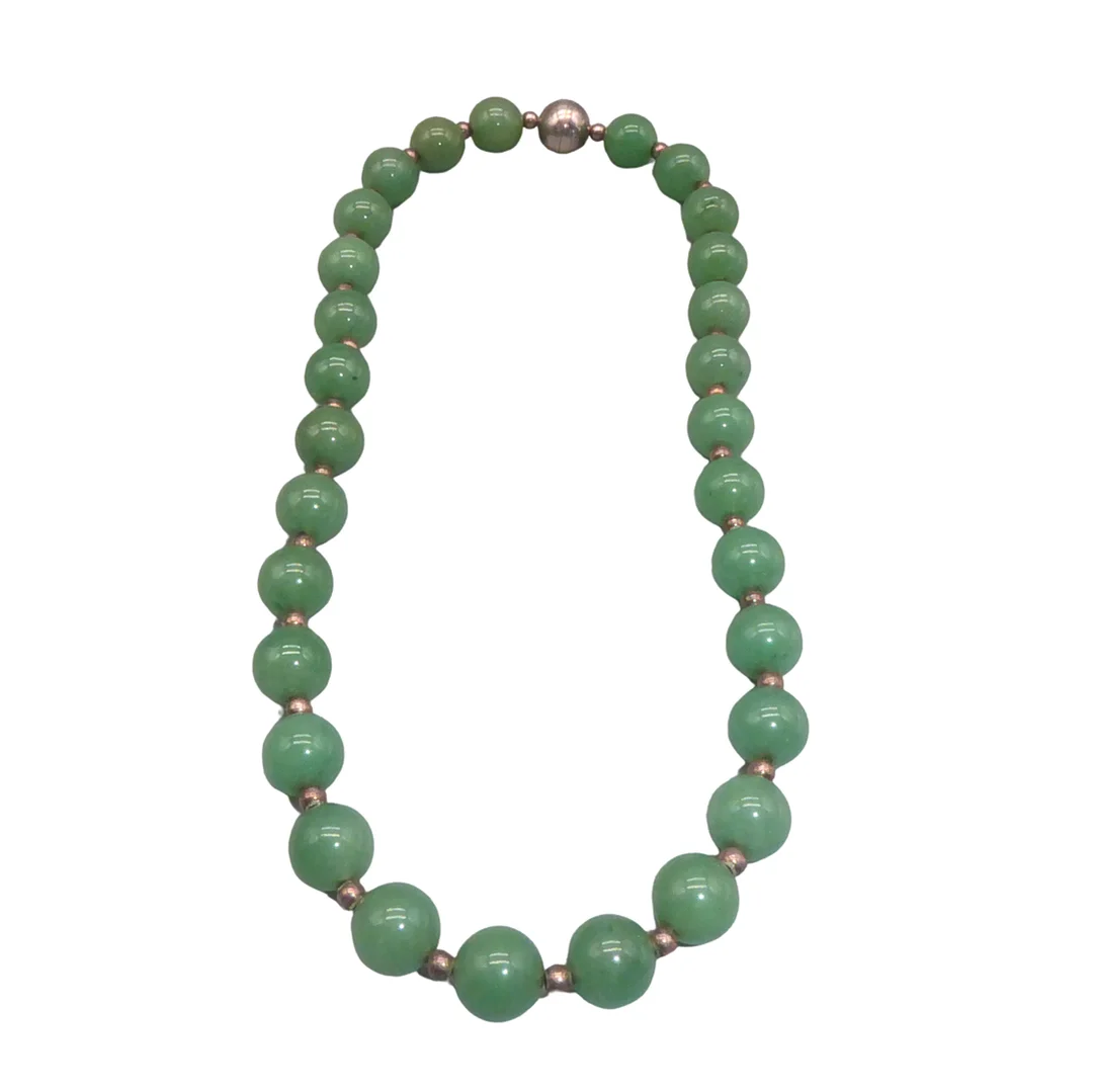 GRÜNE AVENTURIN HALSKETTE MIT EINEM 925ER SILBER MAGNETVERSCHLUSS VON MILOR ITALIEN. — Necklace — Auktionshaus Stuber's Hammerschlag
