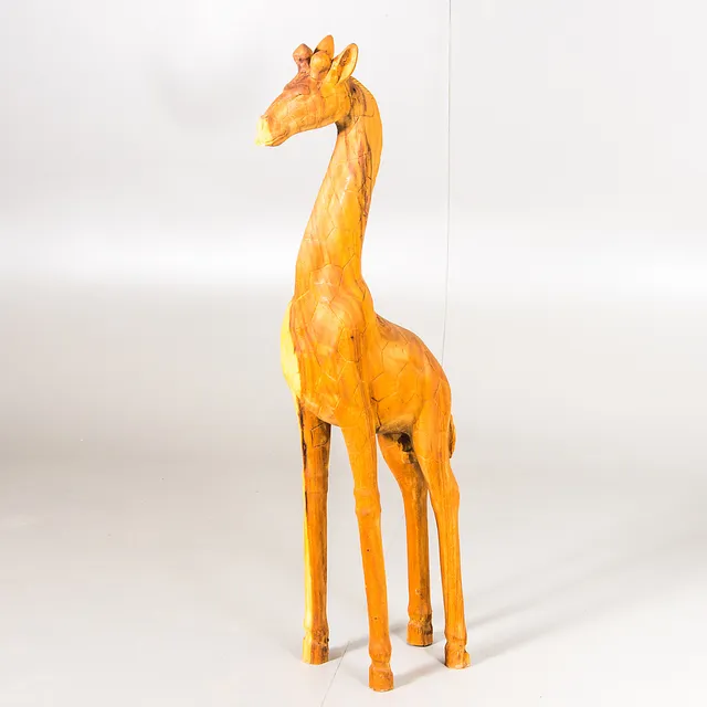 SKULPTUR, giraff, snidat trä, samtida.