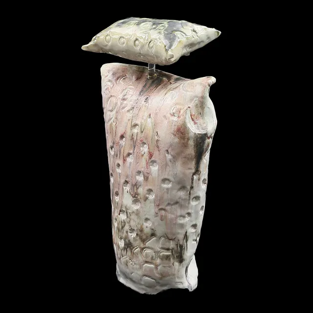 CARL CUNNINGHAM COLE. SKULPTUR, keramik, på stensockel, 1900-tal.
