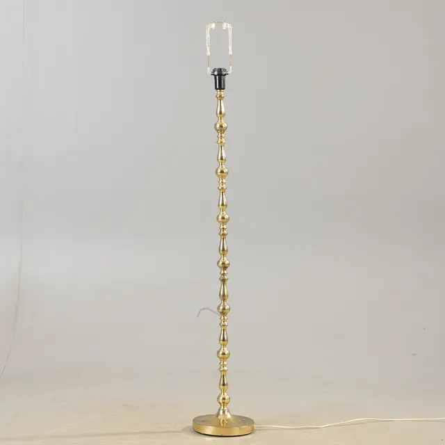 GOLVLAMPA, mässing, 1900-talets andra hälft.