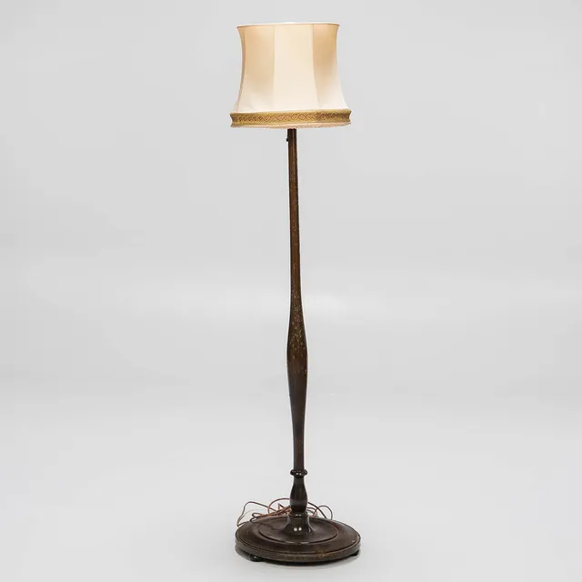 GOLVLAMPA, Två ljuskällor, 1930/40-tal.