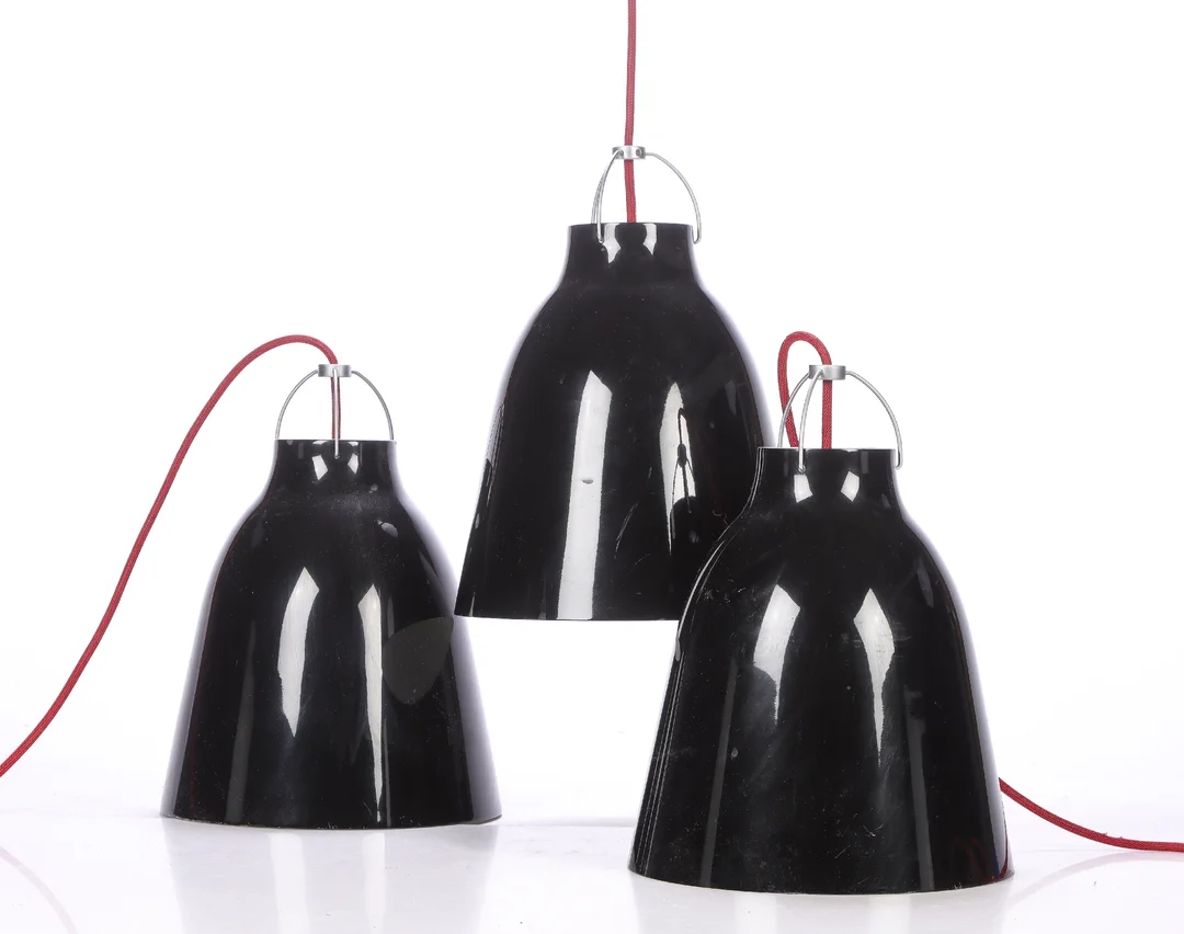 Cecilie Manz. Three pendants, model Caravaggio P2 (3) — Lamps and lighting/Pendant lights — Lauritz