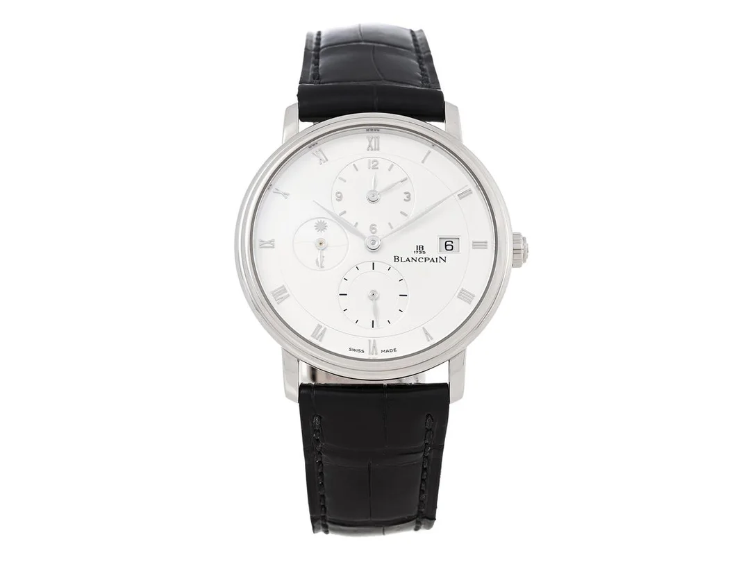 BLANCPAIN, Villeret GMT / Double Time Zone, Cal 5L60, Ref nr. 6260-1542-55, Boett nr. 332, herrur, 38 mm, 18K vitguld, automatisk, safirglas, liten sekundvisare, datum, två tidzoner, dag/natt-indikator, rotor i 18K vitguld, glasbaksida, läderband, viklås i 18K vitguld, ca 2010, box (ej komplett). — Klockor/Blancpain — Kaplans