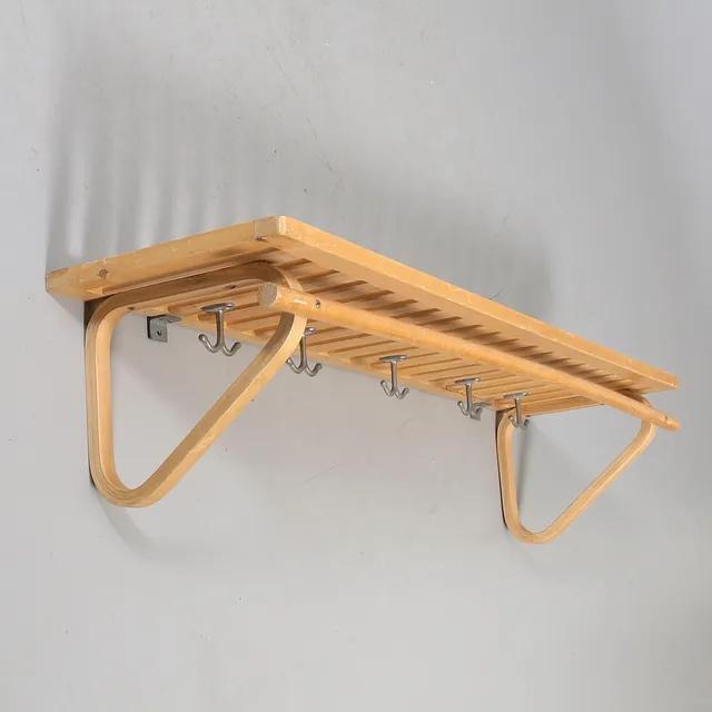 ALVAR AALTO. Hatthylla, böjträ, 1900-tal.
