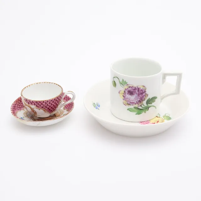 KOPPAR MED FAT, 2 PAR, PORSLIN, MEISSEN, OMKRING 1800-TALETS MITT.