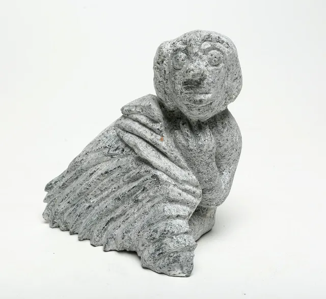 OIDENTIFIERAD KONSTNÄR. SKULPTUR, sten, signerad, 1995.