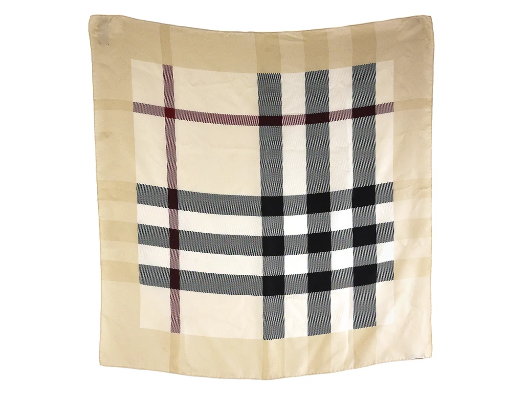 SCARF, BURBERRY, 100% siden, 90x90cm, beige, svart, rödrutig, någon fläck — Accessoarer/Scarves — Kaplans