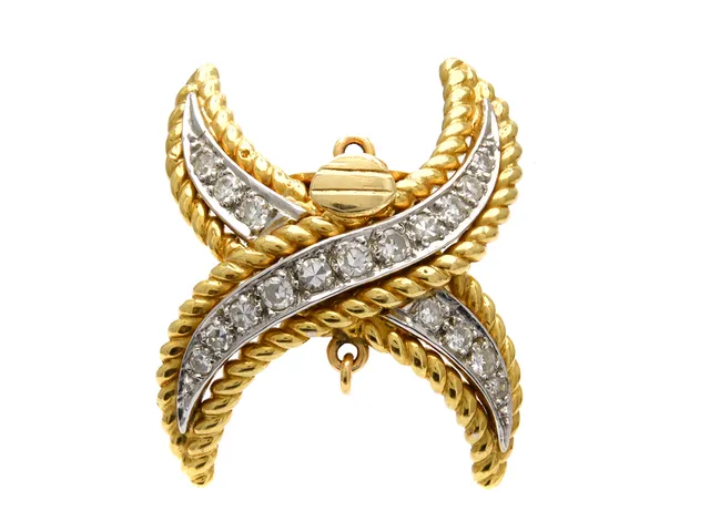 LÅS, 14K guld, 18 åttkantslipade diamanter ca 0,30 ctv, ca W/VS, 2,3 x 2 cm, vikt 7 g.