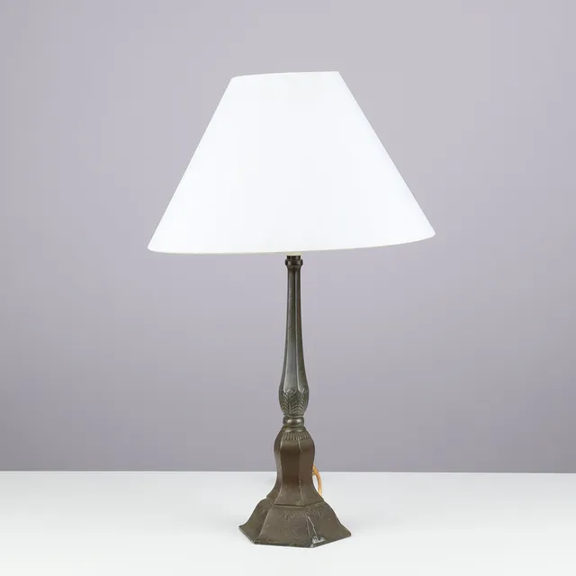 JUST ANDERSEN (1884-1943). Table lamp made of disco metal on hexagonal base, model no. 59, Denmark, Nordic Art Deco, designed 1926-1929.