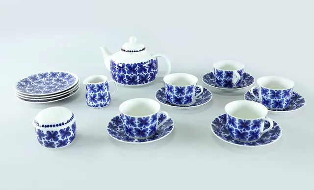 MARIANNE WESTMAN. Servis, "Mon Ami", 17 delar, Rörstrand.