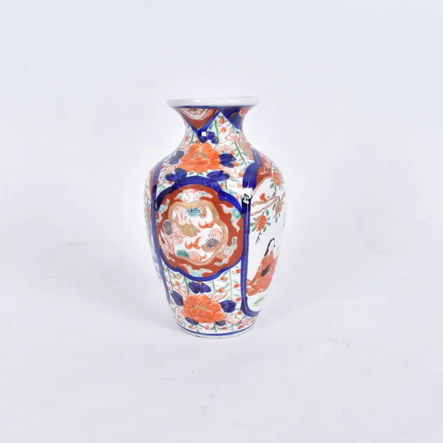 VAS, porslin, Japan, antagligen Taishô.