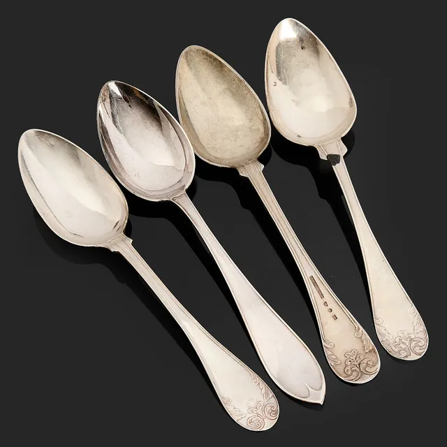 SKEDAR, 4 st, silver, olika modeller och olika mästare, 1800-tal samt 1900-tal.