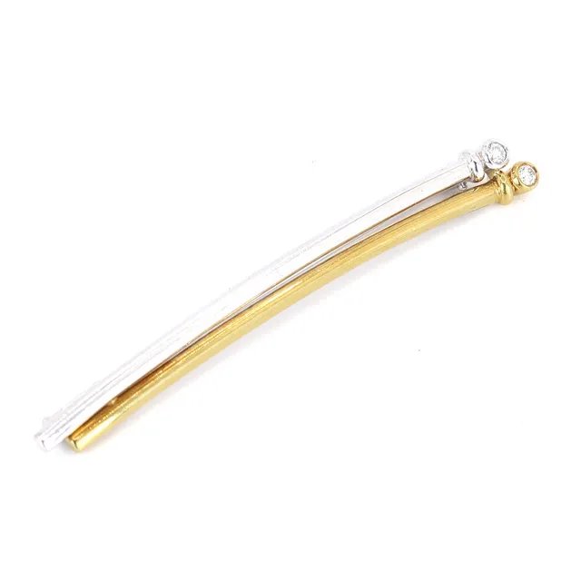18CT GOLD DIAMOND BROOCH.