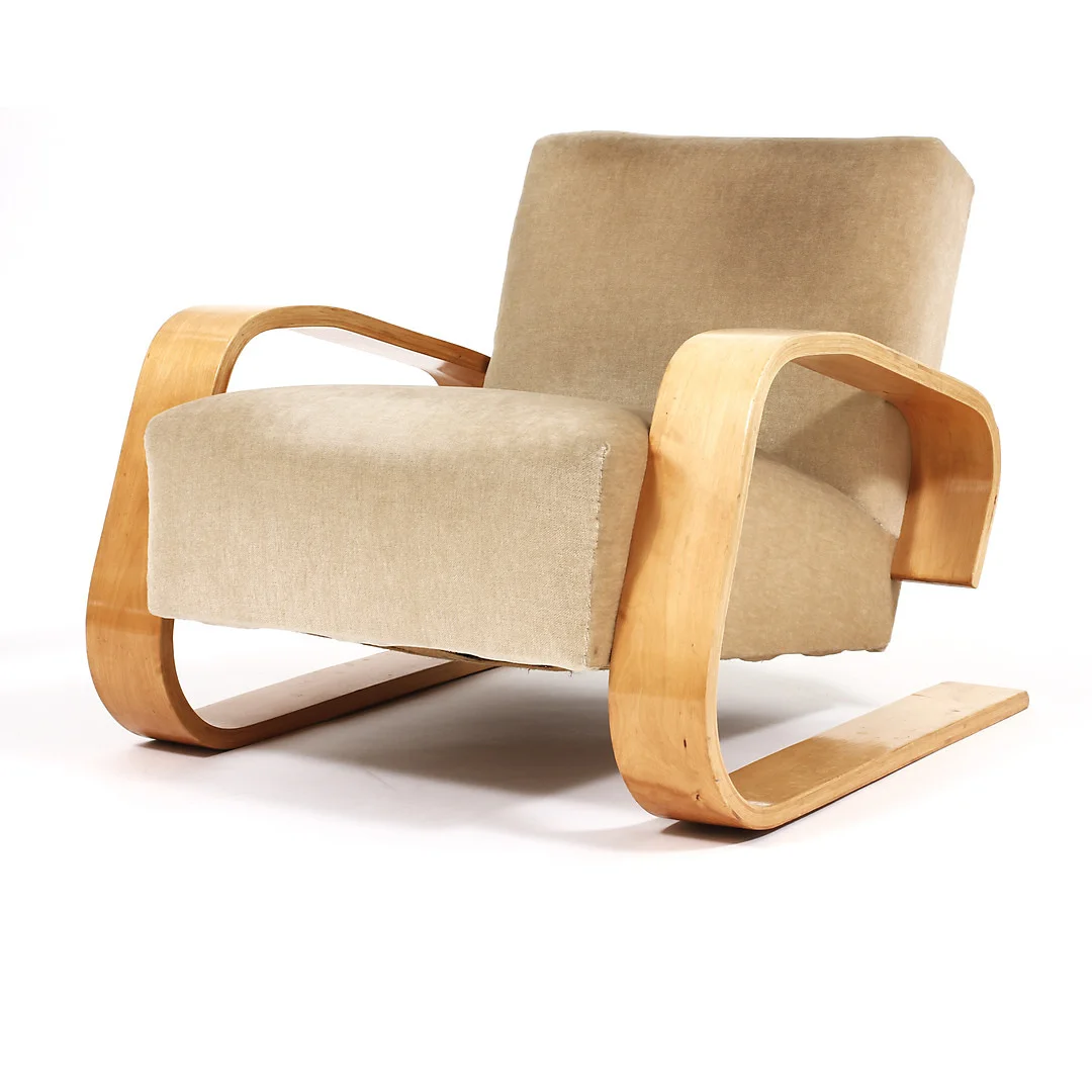 ALVAR AALTO. Fåtölj "Tank", modell 400, Artek, Finland 1930-tal. — Armchairs & Chairs — Göteborgs Auktionsverk