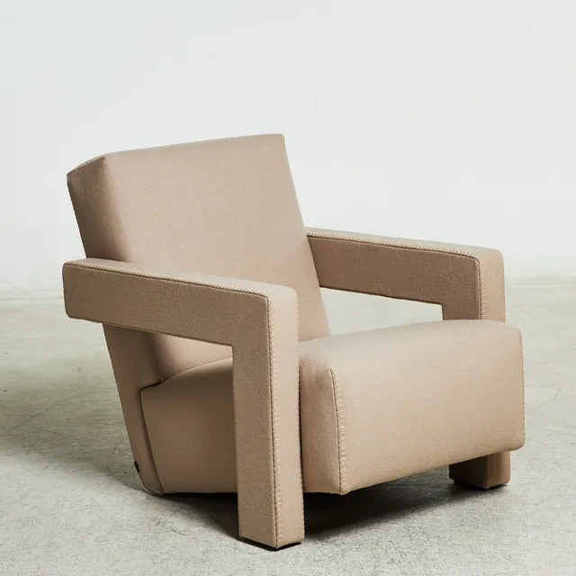 GERRIT RIETVELD. "Utrecht", fåtölj, för Cassina, samtida, modellen ursprungligen formgiven 1935, textil och stålram.