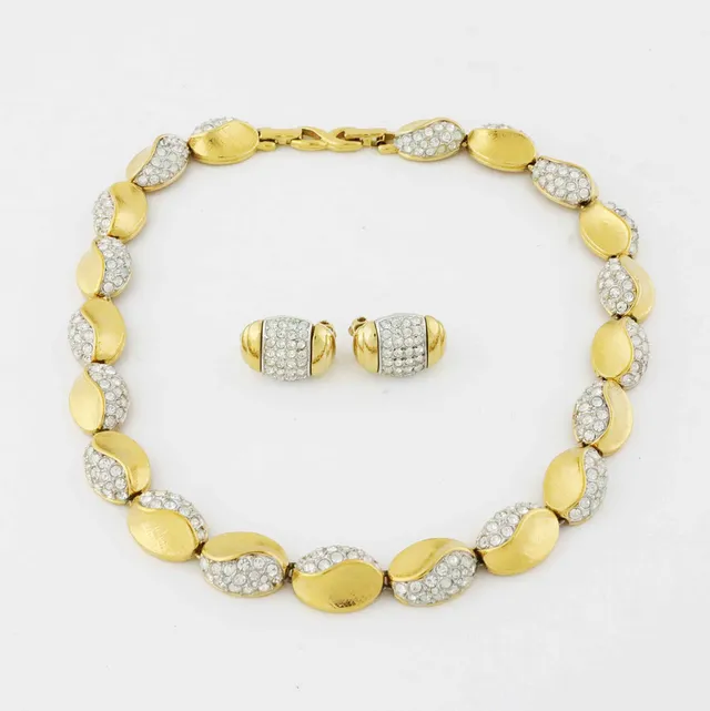 NINA RICCI. collier & örhängen, set, Paris.