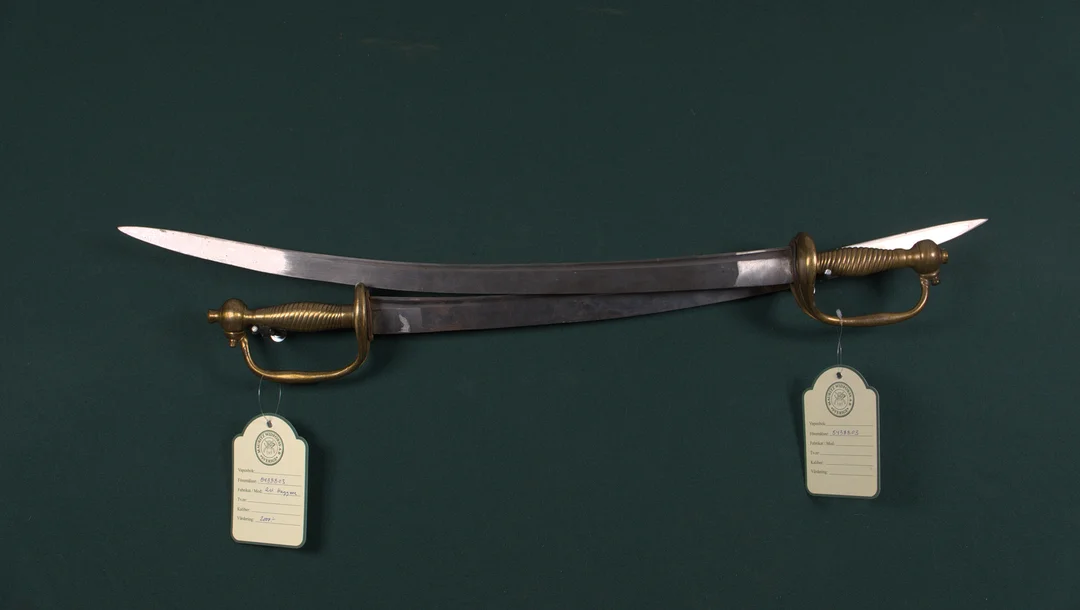Huggare, 2 st, svenska, m/1748-1856. — Edged weapons — Mauritz Widforss