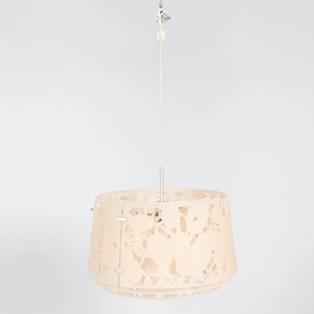 LOUISE CAMPBELL. Taklampa av akryl och aluminium, " Collage Pendel 600", Louis Poulsen, Collage, Danmark, 2005. — Ceiling lights — Stockholms Auktionsverk Helsingborg