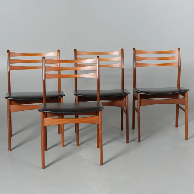 4 Stühle, Teak, 1960er Jahre.