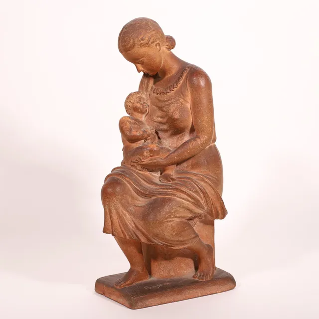 JOSEP BIOSCA I BIOSCA (1896-1994). MATERNIDAD, terracota patinada.