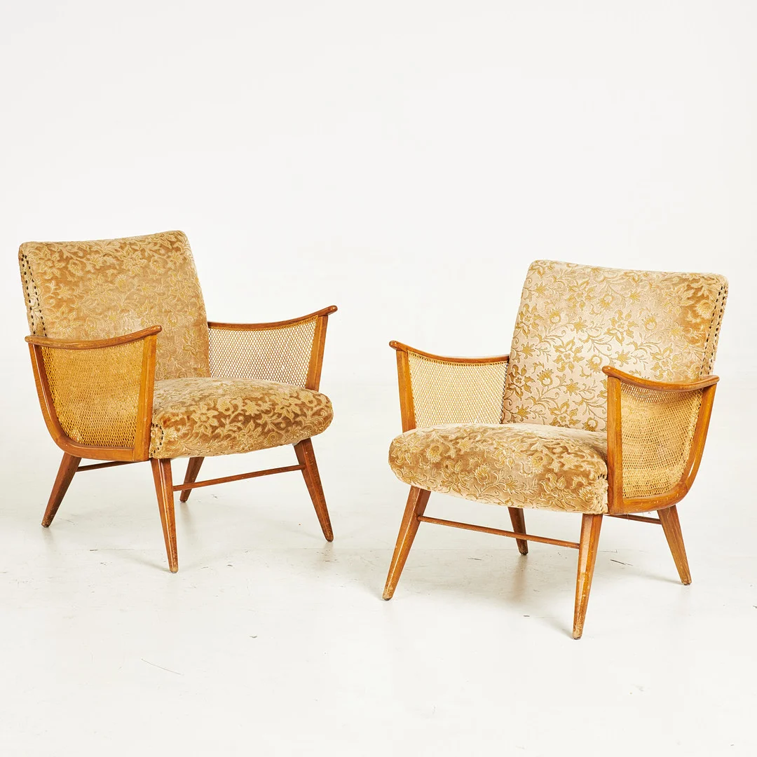 FÅTÖLJER. 1-par, Swedish Modern, 1940-tal, faststoppade, klädda gavlar rotting. — Armchairs & Chairs — Stockholms Auktionsverk Sickla