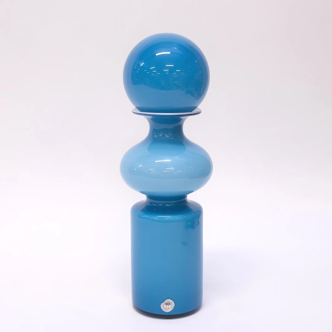 PER LÜTKEN. VAS, "CARNABY" SAMT KULA, HOLMEGAARD. — Art glass — Björnssons Auktionskammare