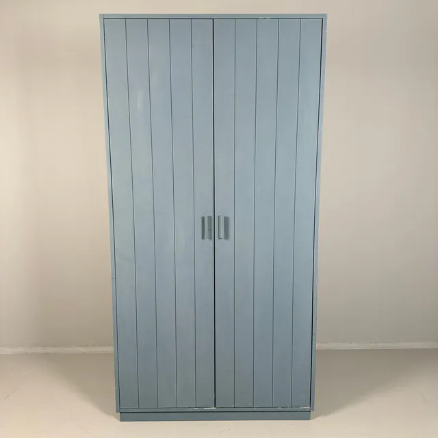 NIRVAN RICHTER (Född 1954). Klädskåp, "Massiv", design för Norrgavel, modell H10/M2.