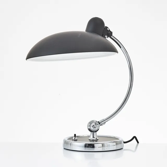 CHRISTIAN DELL. "Luxus 6613", bordslampa, Kaiser Idell för Fritz Hansen, Danmark, stål och silverlödd mässing, svärtad skärm.