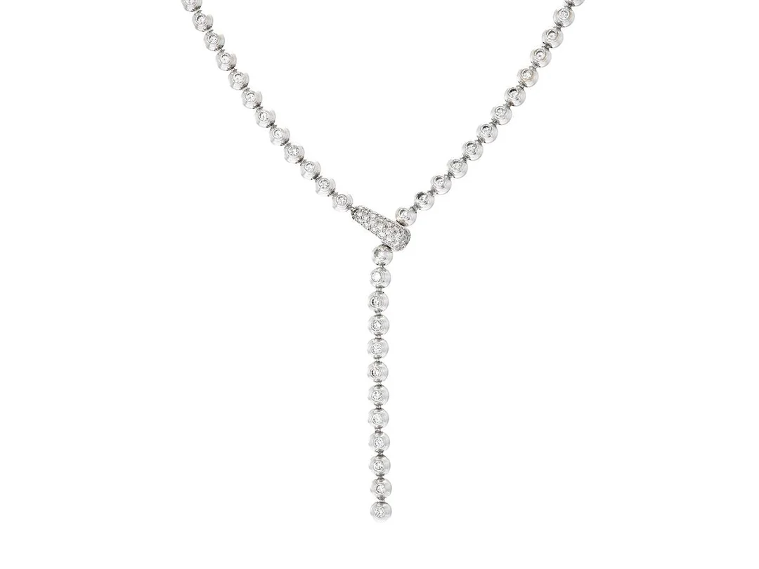 CARTIER, collier, Perles de Diamants, 18K vitguld, briljantslipade diamanter ca 5,23 ctv, serienr 839319, justerbar längd, vikt 59,4 g, certifikat och kuvertetui. — Smycken/Collier — Kaplans