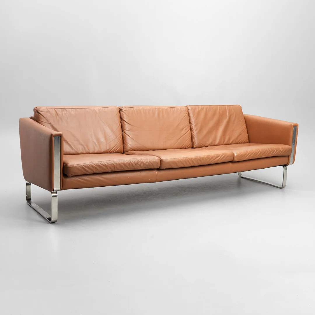 HANS J WEGNER. Soffa, "CH103", Carl Hansen & Søn, Danmark. — Sofas & Seatings — Crafoord Auktioner Stockholm