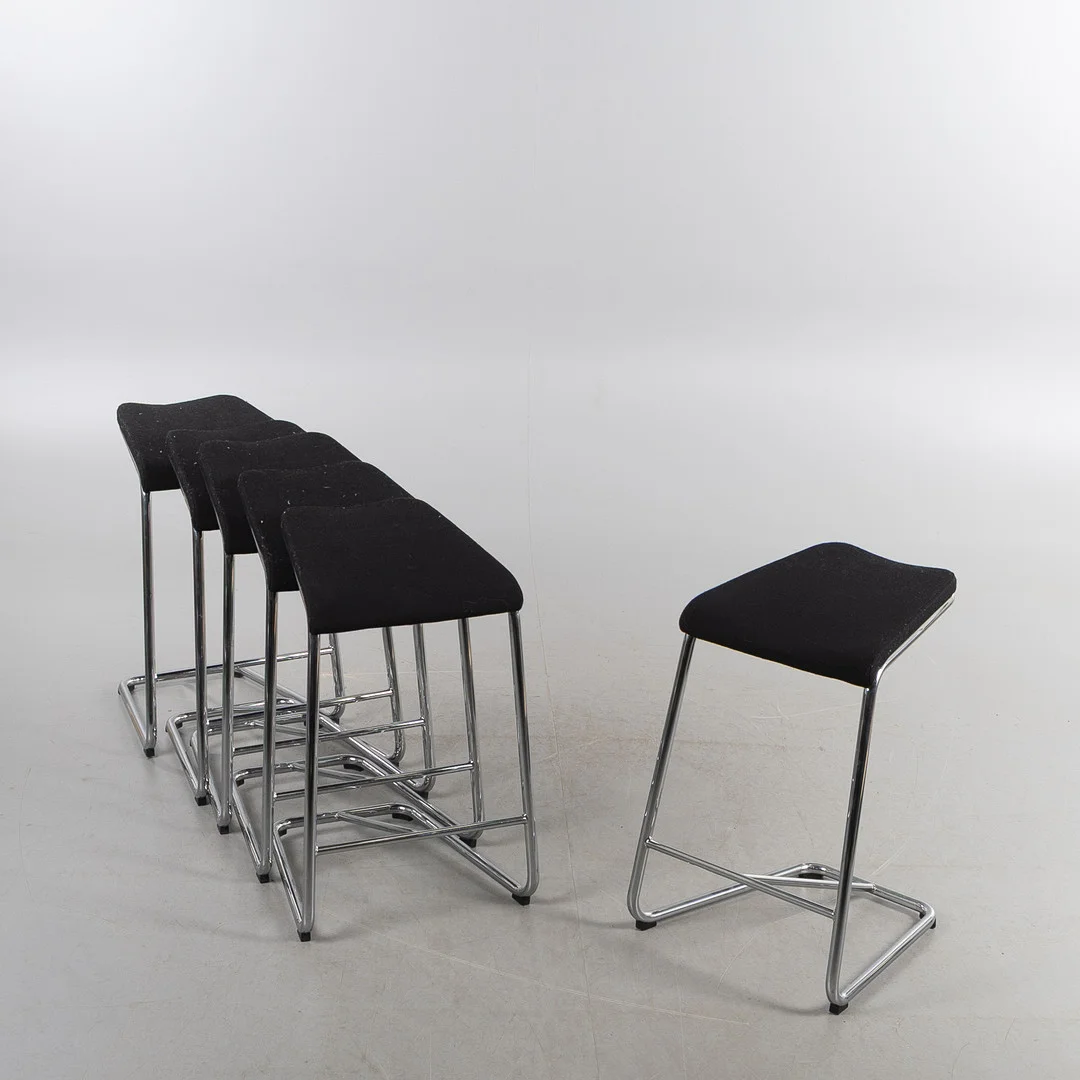 ANYA SEBTON. Lammhults, Barstolar, "Add", 6 stycken, med svart ullklädsel. — Armchairs & Chairs — Stockholms Auktionsverk Helsingborg