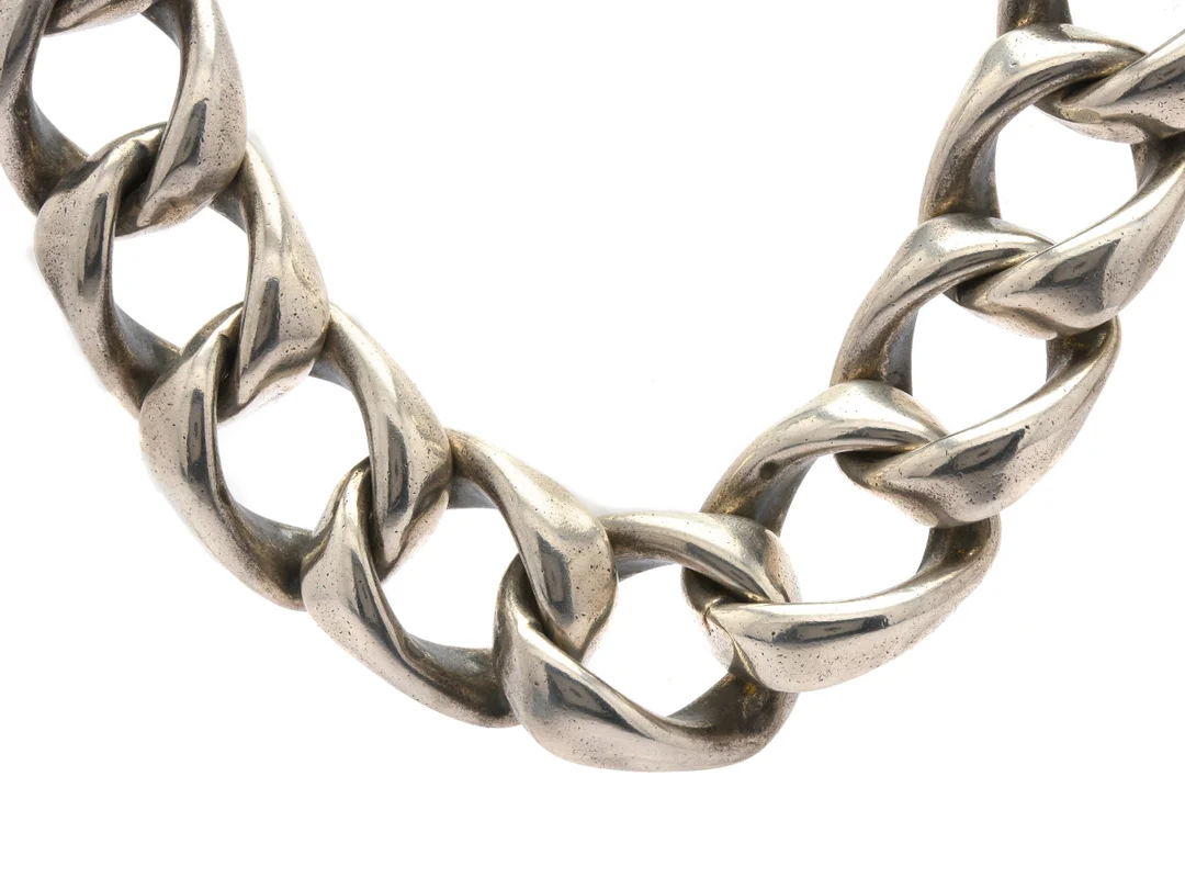 KEDJA, sterlingsilver, pansarlänk, ihålig, längd ca 50 cm, vikt 340,3 g. — Smycken/Halskedja — Kaplans